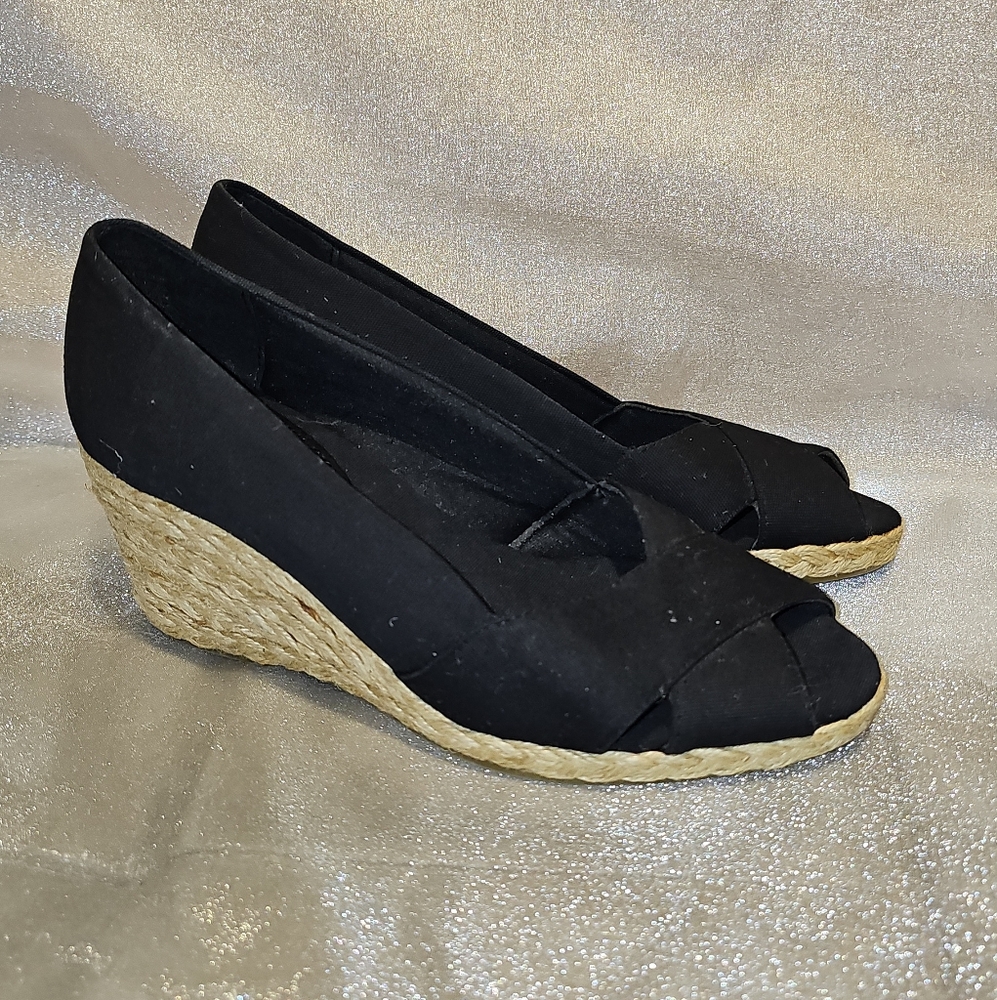 Chaps Black and Tan Wedge Espadrilles with Peep-Toe